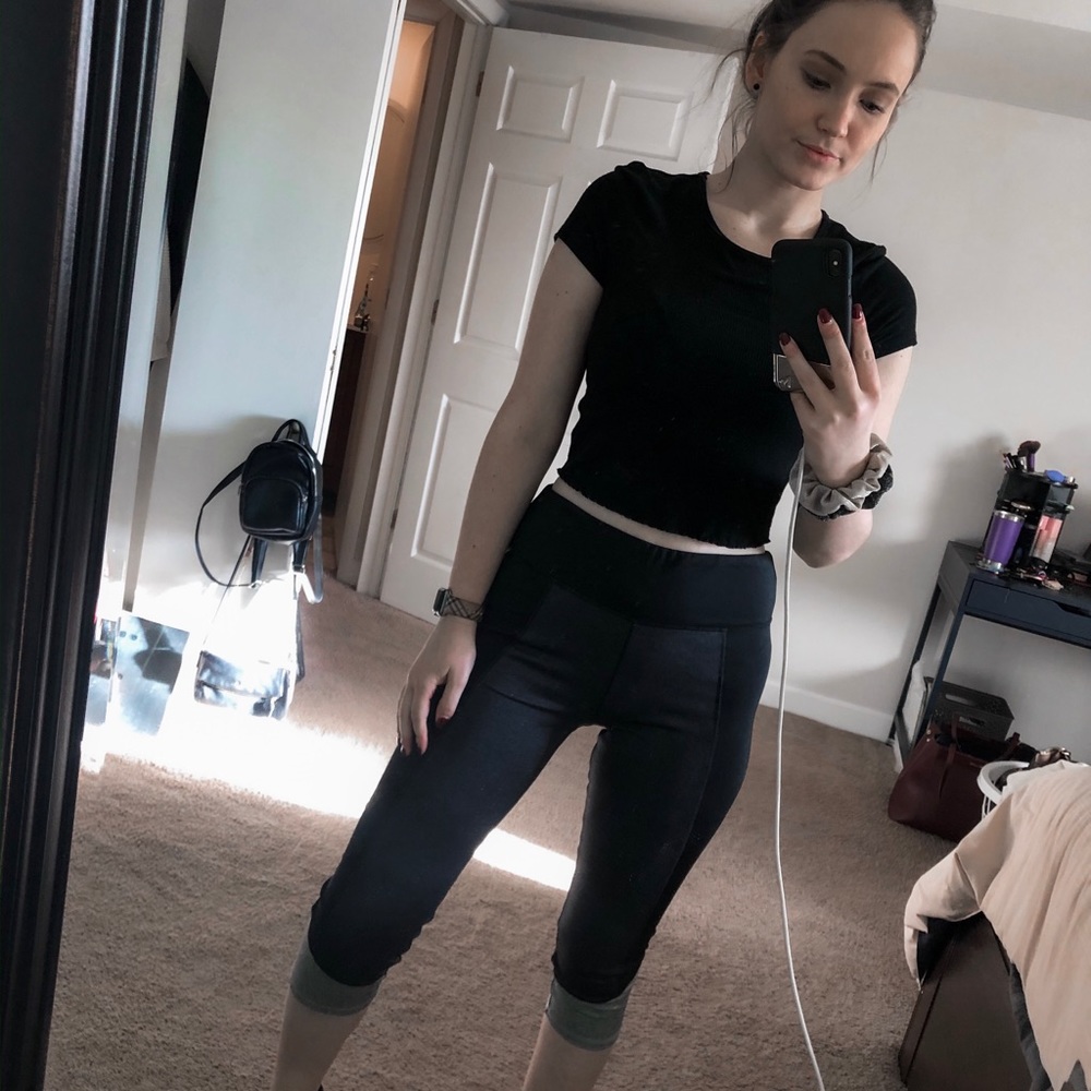 3+ Bundle 50% Off - Grey & Black Athletic Leggings